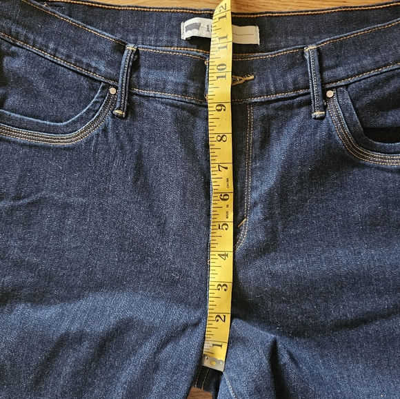 Levi's Stretch Capri Jeans Women's Size 12 Cuffed Leg 31" Waist X 18" Inseam Len - Picture 10 of 15